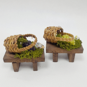 MESA MINI CON UVAS, PÁJARO Y CESTA 5*6*3  CM.